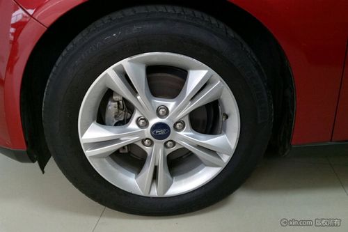 福克斯两厢轮胎型号 福克斯两厢原装轮胎