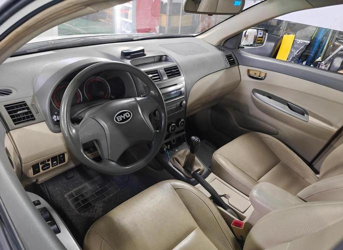 比亚迪l3二手车价格2012款/比亚迪l313年二手车价格