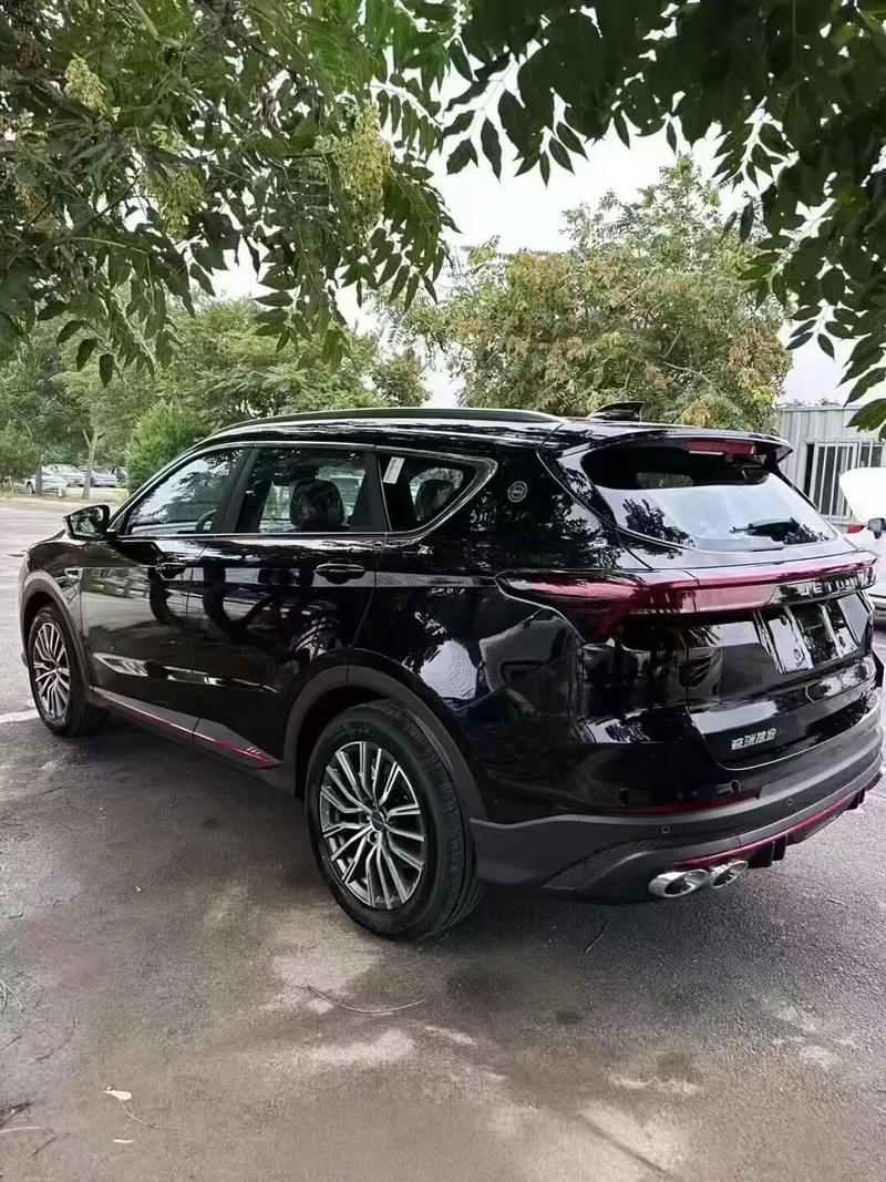 捷途x70pro2025款 捷途x70pro2025款前机盖液压杆安装