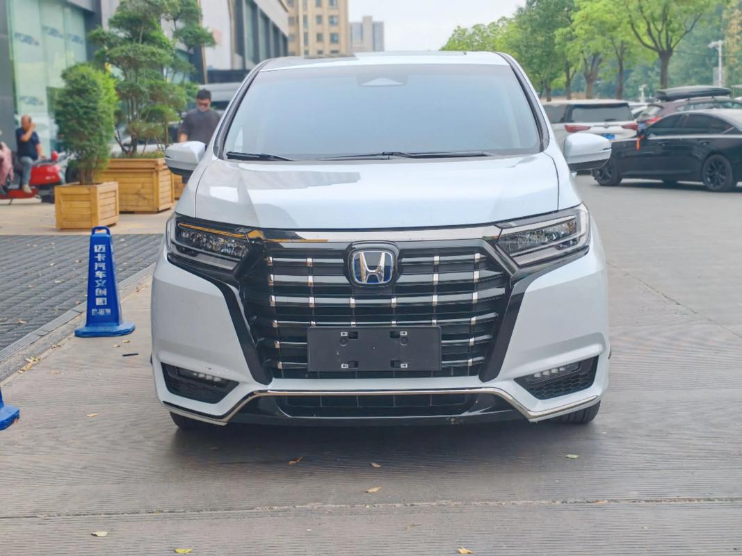 艾力绅2024款落地价多少万 20款艾力绅价格