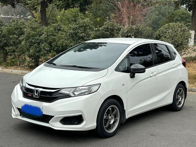 【本田飞度报价及图片及价格,本田飞度报价及图片及价格大全】