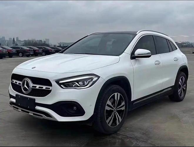 gla200奔驰图片(gla200奔驰图片2019)