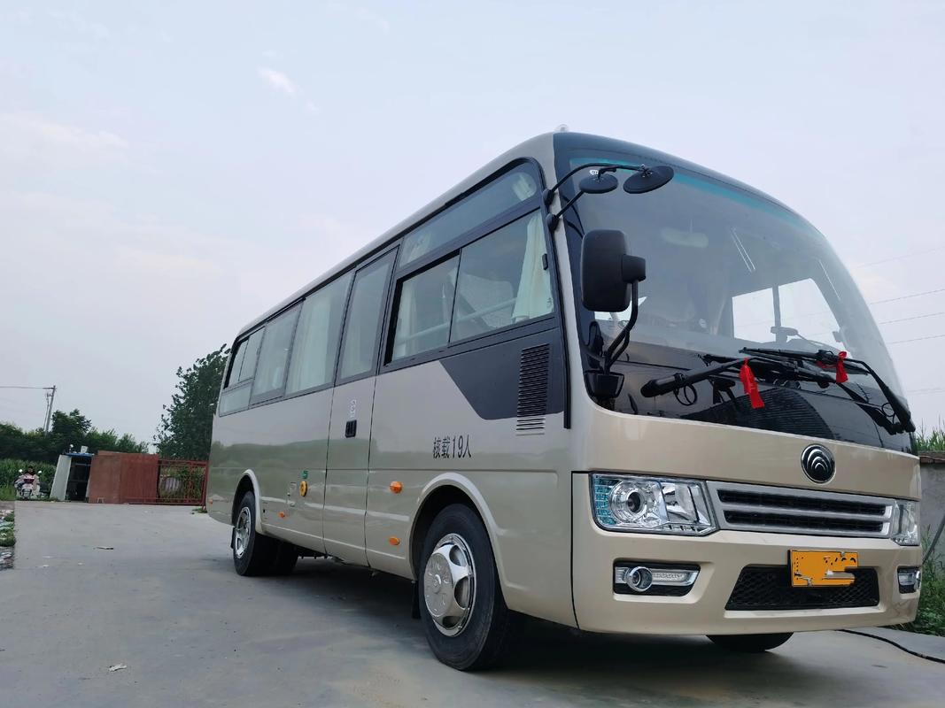 宇通6609客车报价19座价格(宇通客车6129价格)