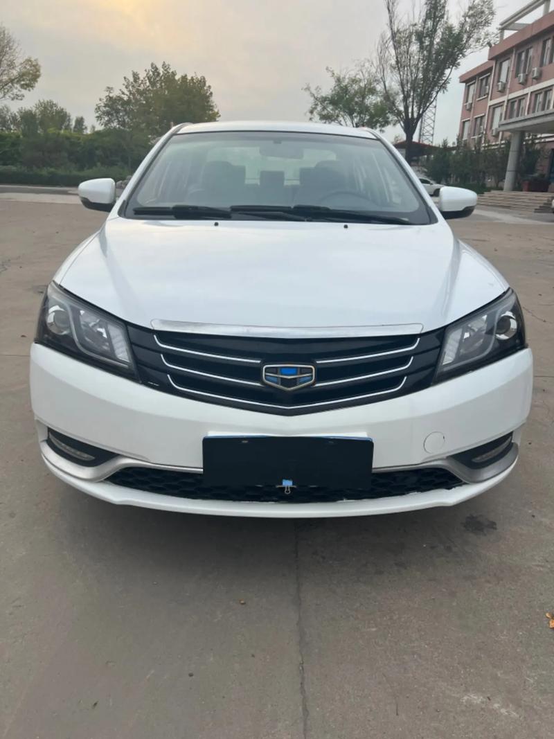 2015吉利帝豪ec7手动高配/吉利帝豪2015款ec7手动