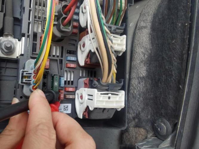 2012东风标致308,2012东风标致继电器多少钱一个